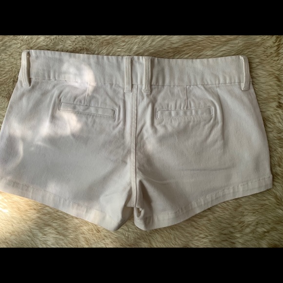 Shorts - Picture 2 of 3